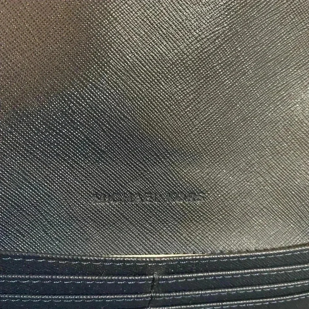 Michael kors navy blue leather wallet